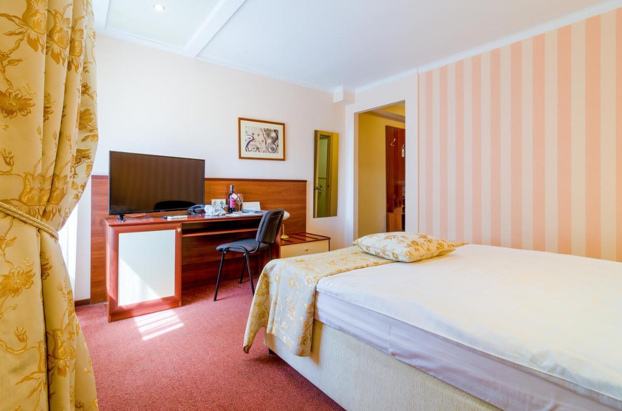 Raziotel Kryvyi Rih Krivoy Rog Exterior foto